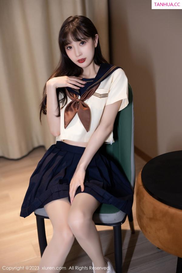 林星阑  [XiuRen]高清写真图 2023.01.12 No.6126 林星阑 制服美腿第20张图片